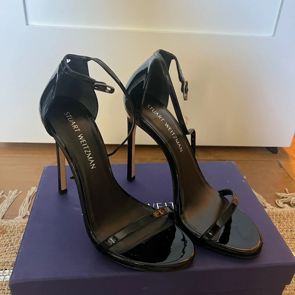 Stuart Weitzman Nudist Black Patent Heel - Picture 1 of 7